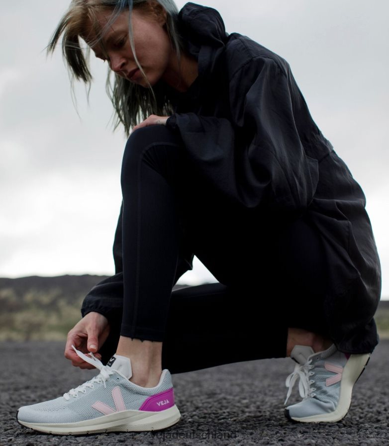 Veja Marlin V-Strick Kreideschwarz Ultraviolett TV48N2211